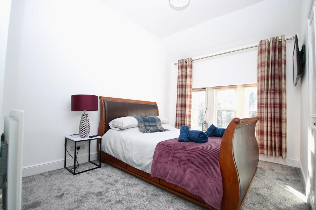 Serviced Accommodation Moray - Lesmurdie House Elgin Bagian luar foto