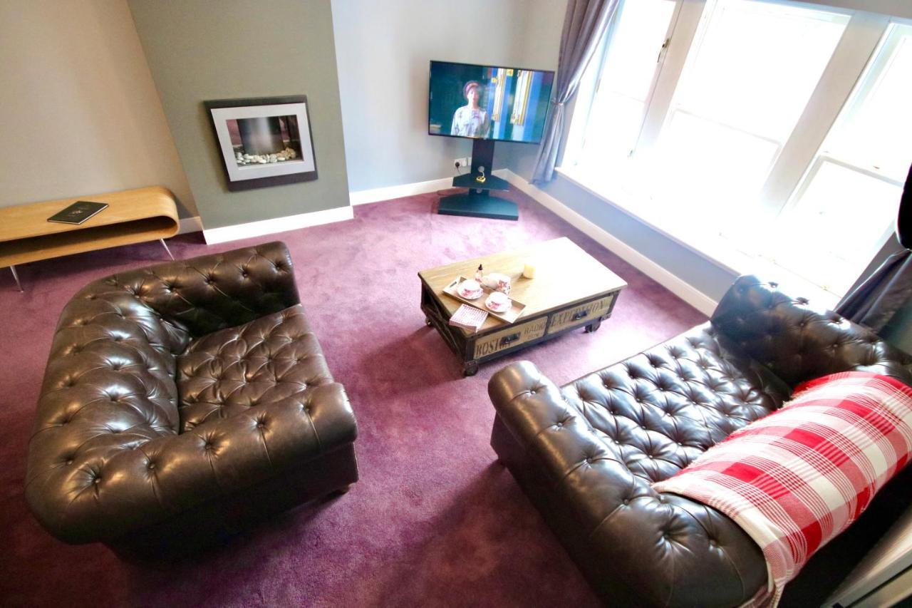 Serviced Accommodation Moray - Lesmurdie House Elgin Bagian luar foto