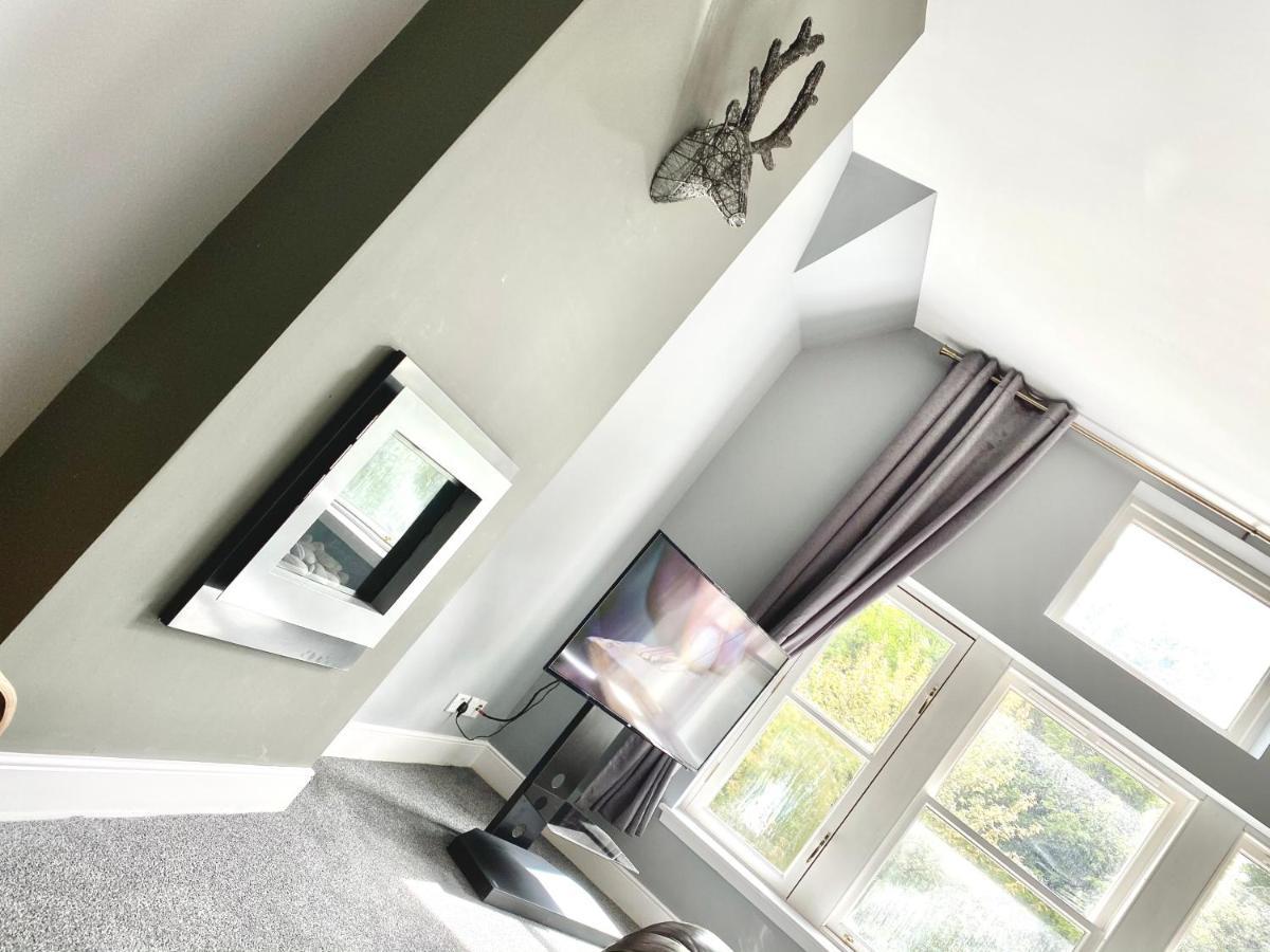 Serviced Accommodation Moray - Lesmurdie House Elgin Bagian luar foto